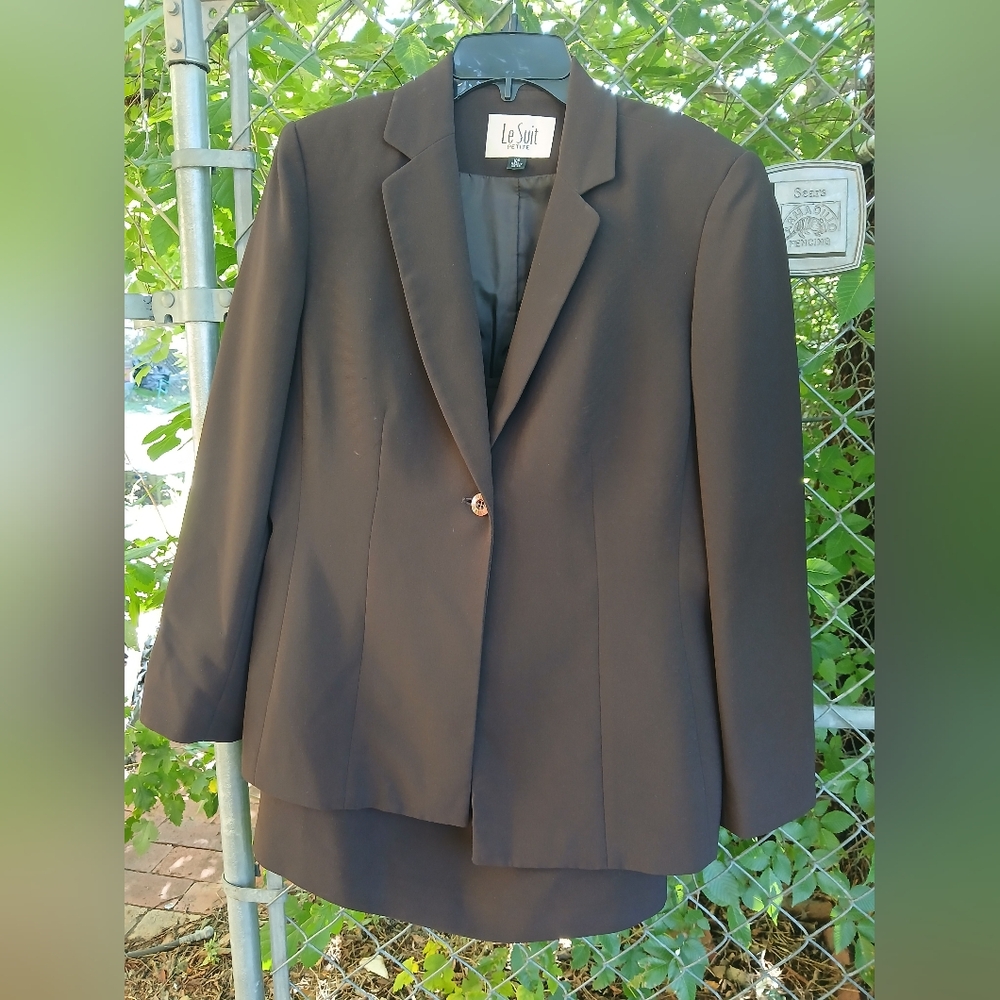 Le Suit Classic Brown Skirt & Blazer Suit/Set, Si, Jacket